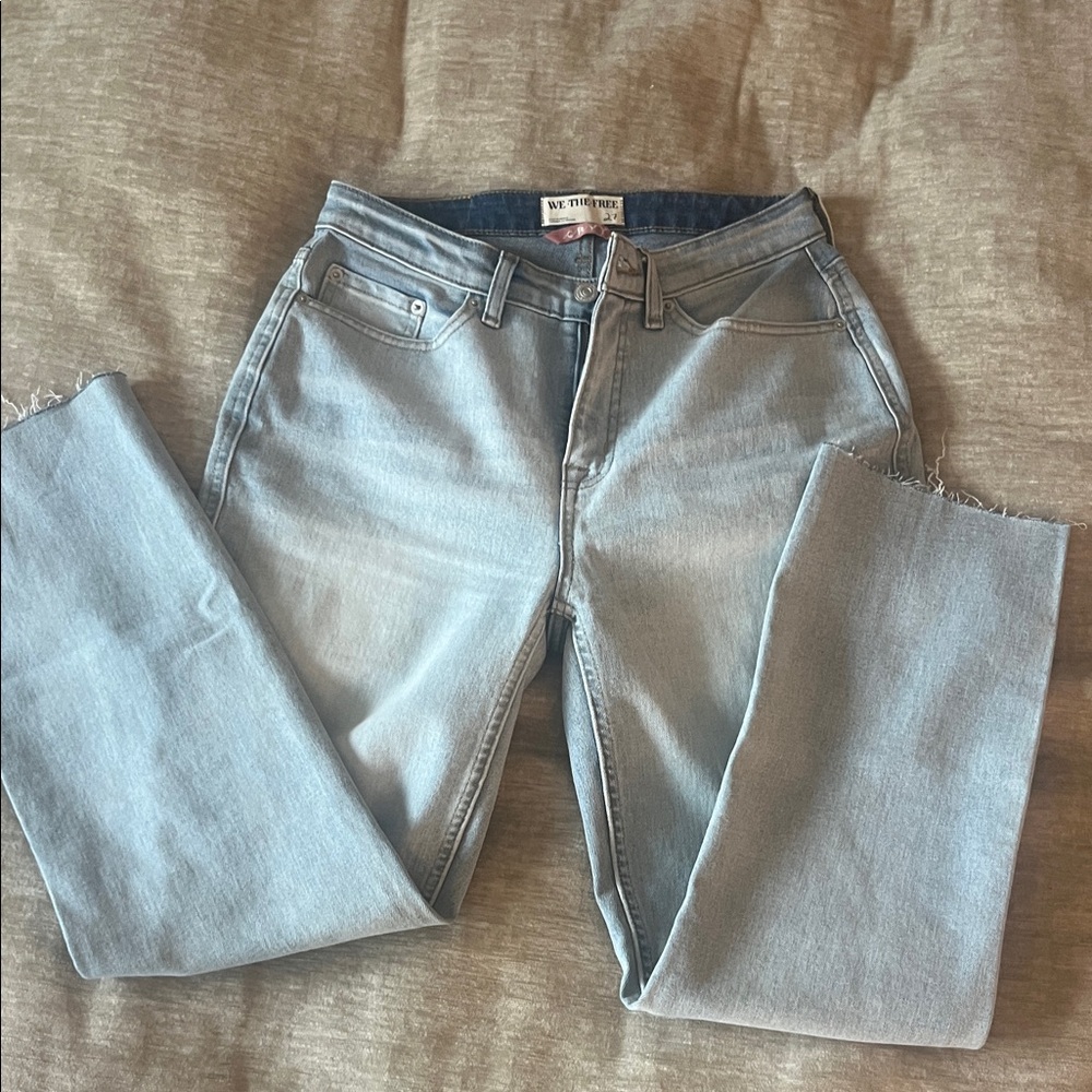 Free People  We the Free CRVY jeans size 27. Tried on, but never worn.